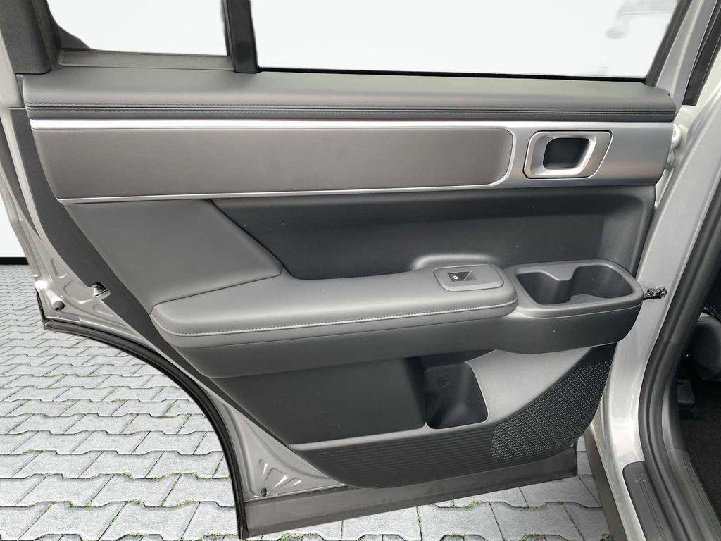 New 2026 Silver Hyundai SEL FWD image 31
