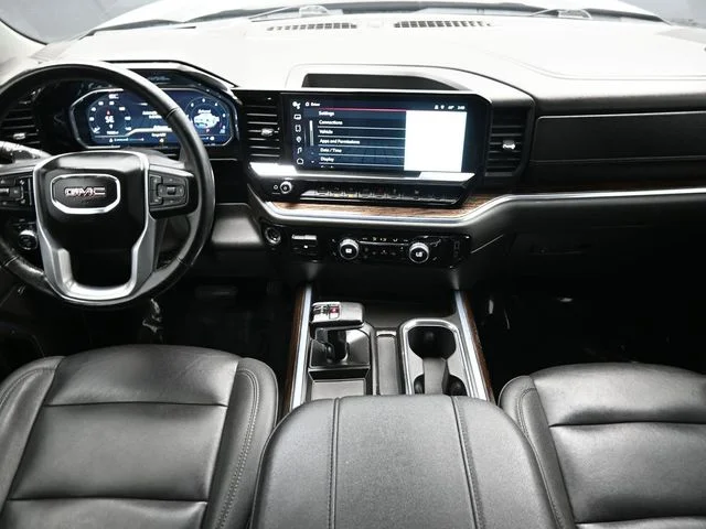 Used 2024 Black GMC Elevation image 12