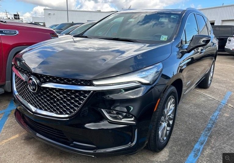 Used 2023 Black Buick Avenir image 1