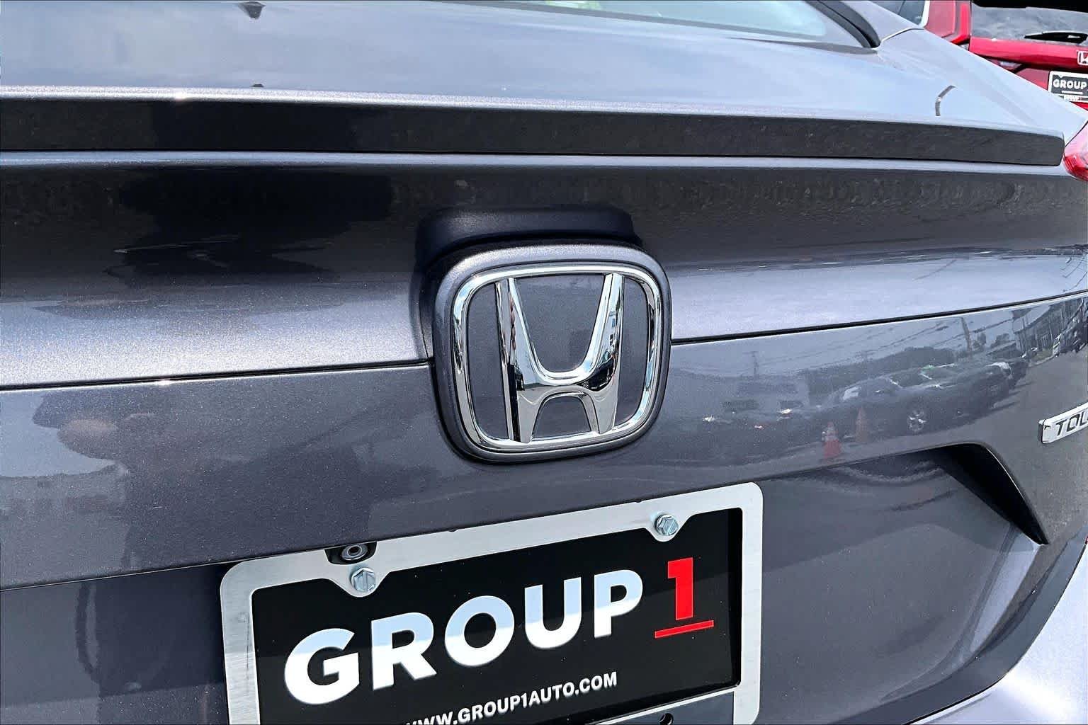 Used 2016 Modern Steel Metallic Honda Touring image 31