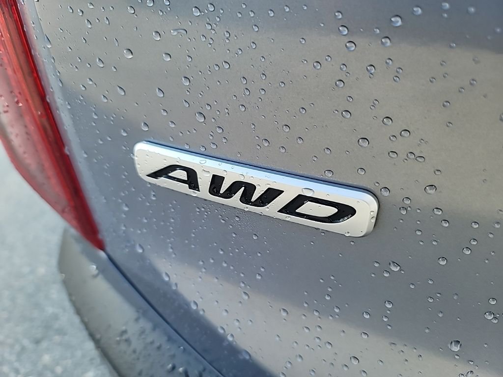 Used 2021 Silver Kia S image 8