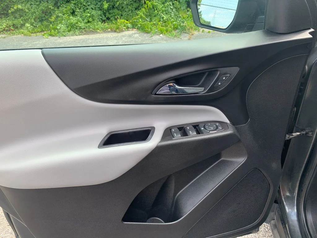 Used 2019 Gray Chevrolet LT image 12