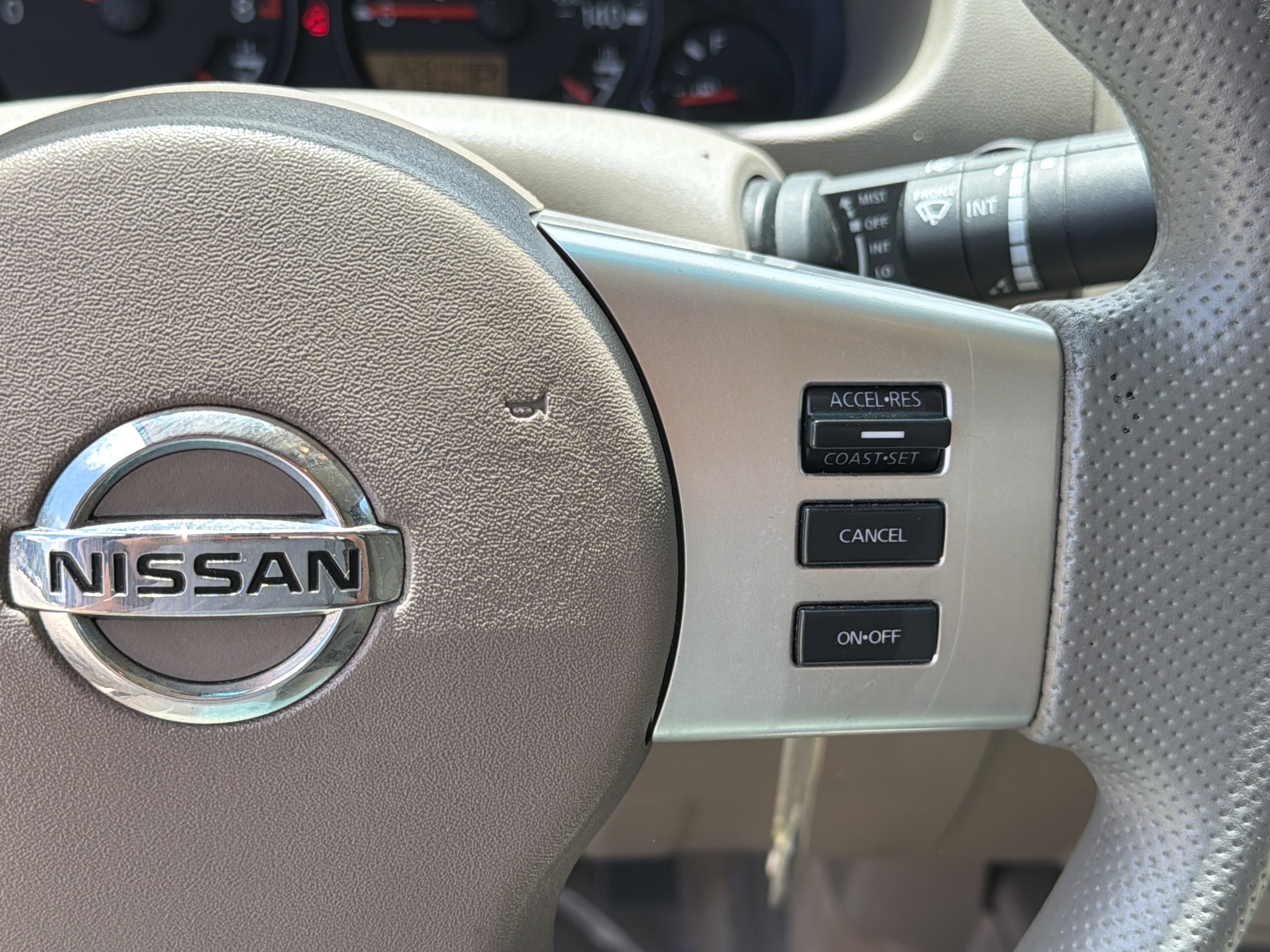 Used 2017 Glacier White Nissan SV image 26