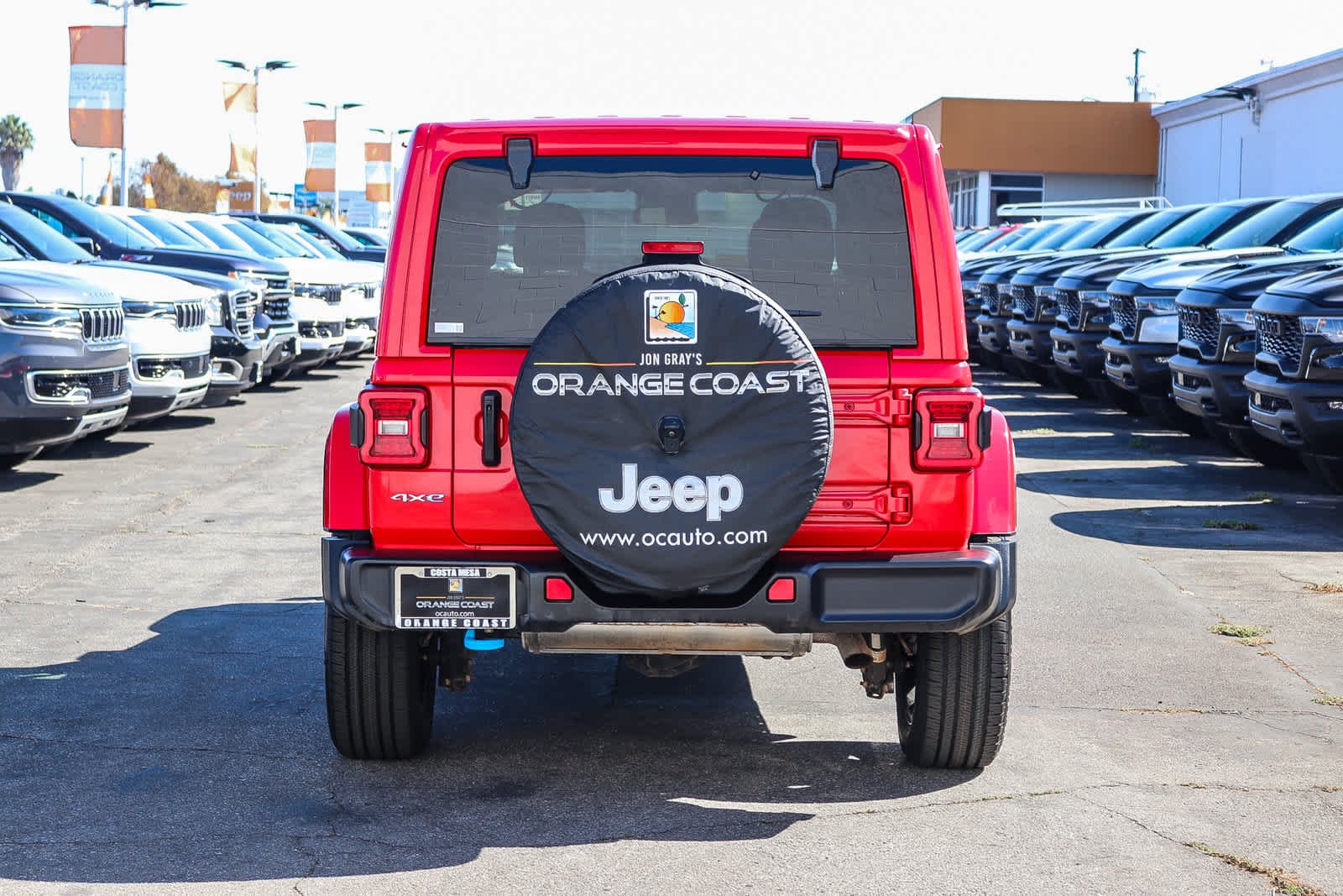 Used 2024 Firecracker Red Clearcoat Jeep Sahara image 5