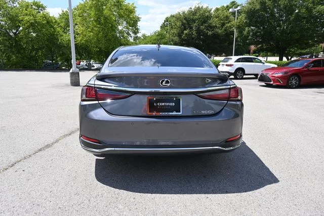 Certified Used 2020 NEBULA GRAY PEARL Lexus 300h image 4