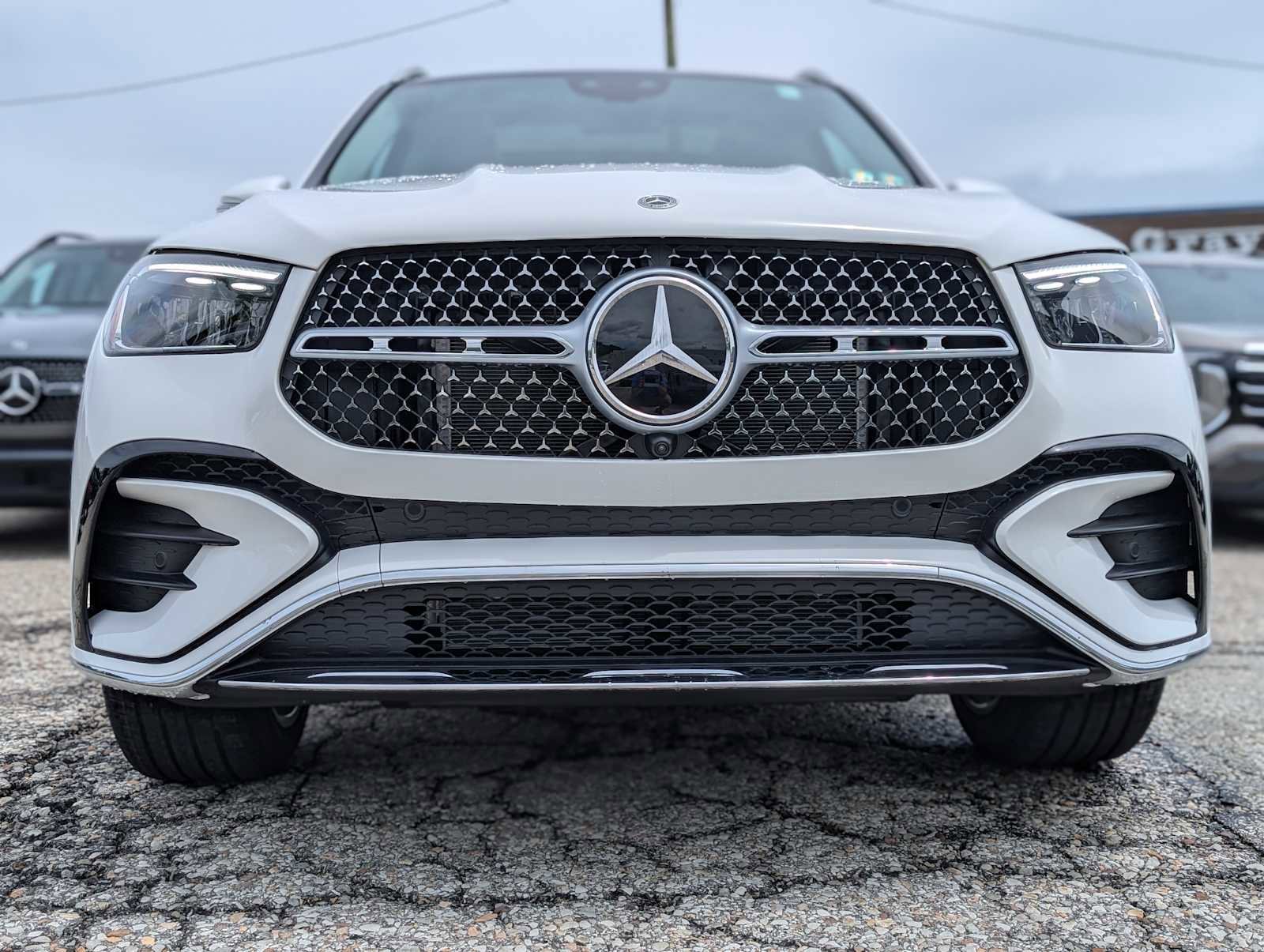 New 2026 Polar White Mercedes-Benz GLE 350 image 2
