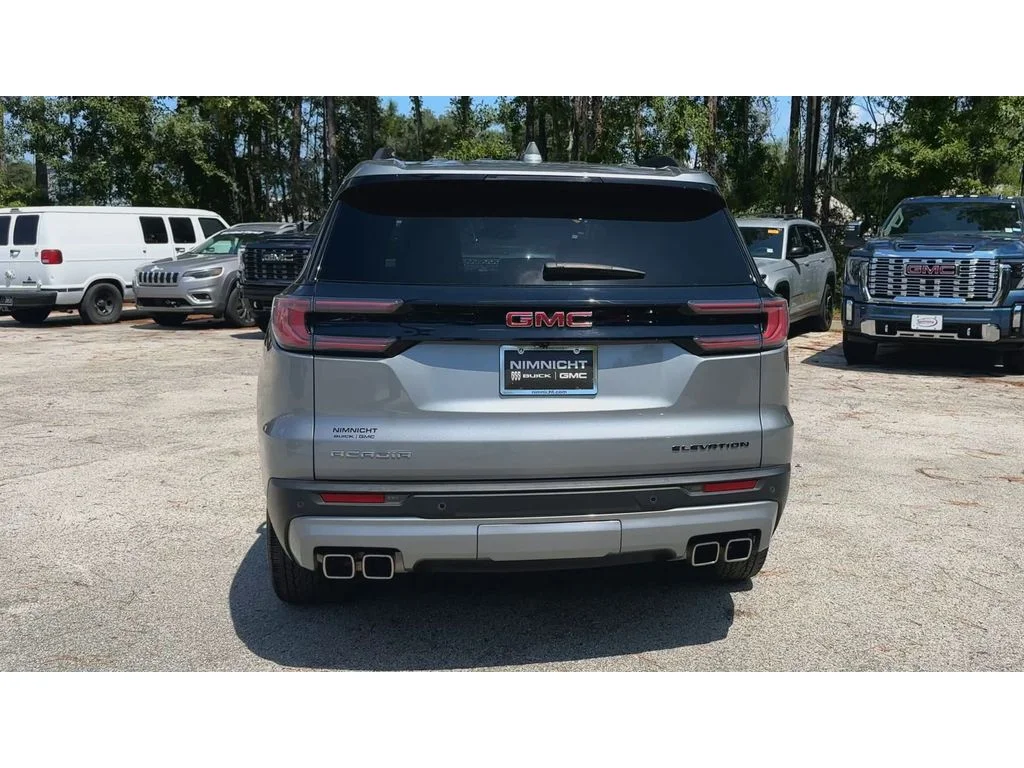 Certified Used 2024 Sterling Metallic GMC FWD Elevation image 7
