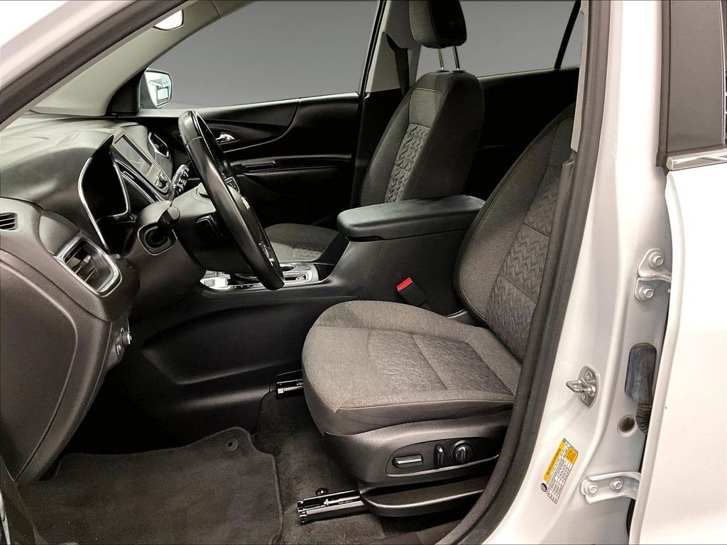 Used 2024 Summit White Chevrolet LT image 10