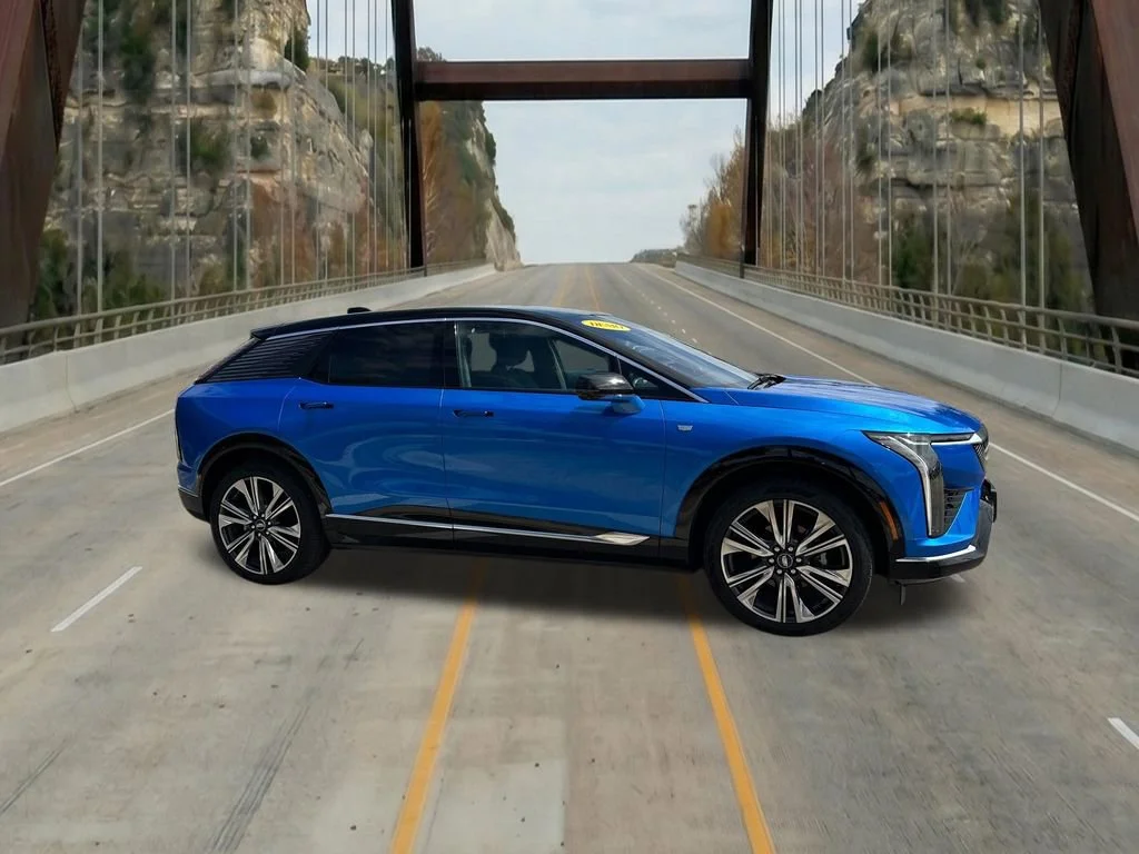 2025 Cadillac OPTIQ Luxury 2 - Photo 12