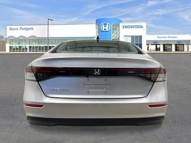 New 2026 Solar Silver Metallic Honda SE image 5