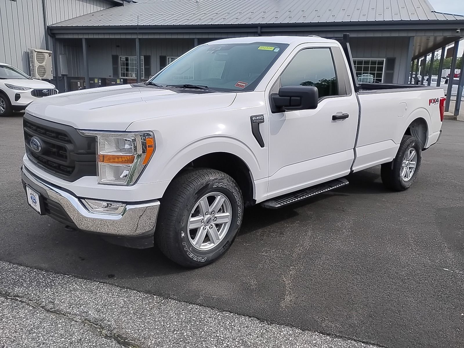 Used 2021 White Ford XL image 3