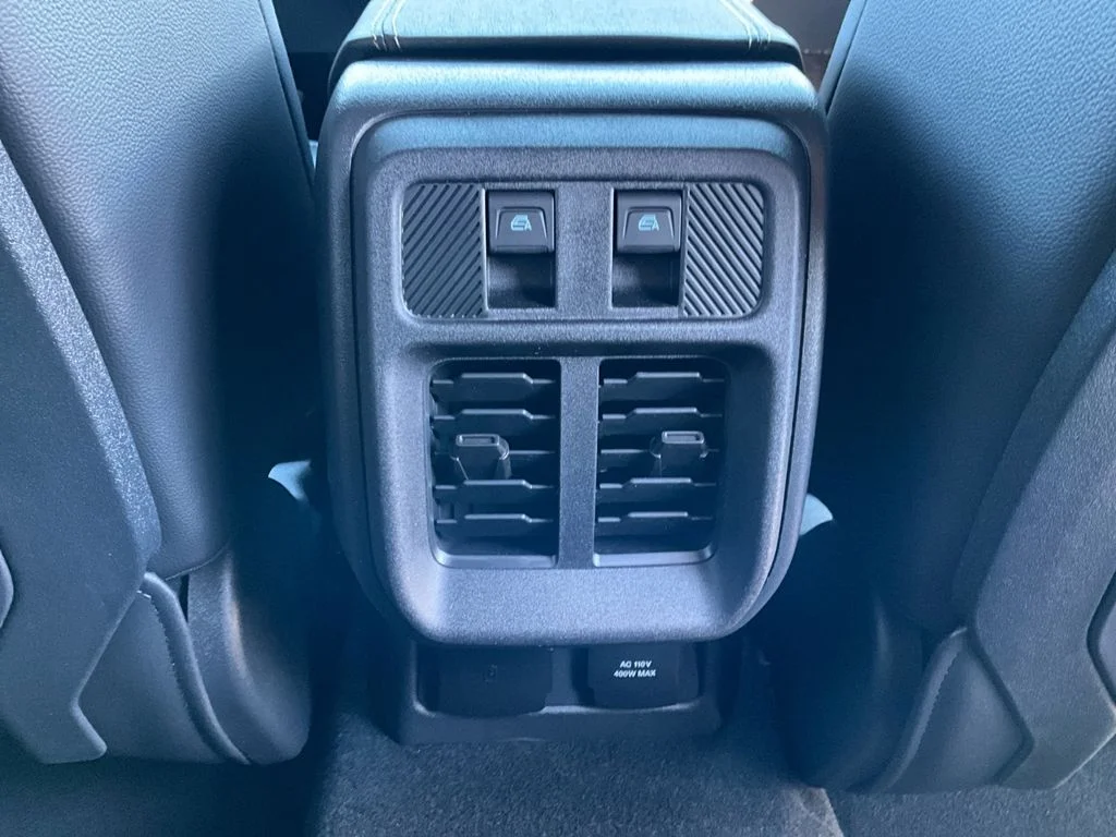 New 2026 AVALANCHE GRAY Ford Badlands image 13