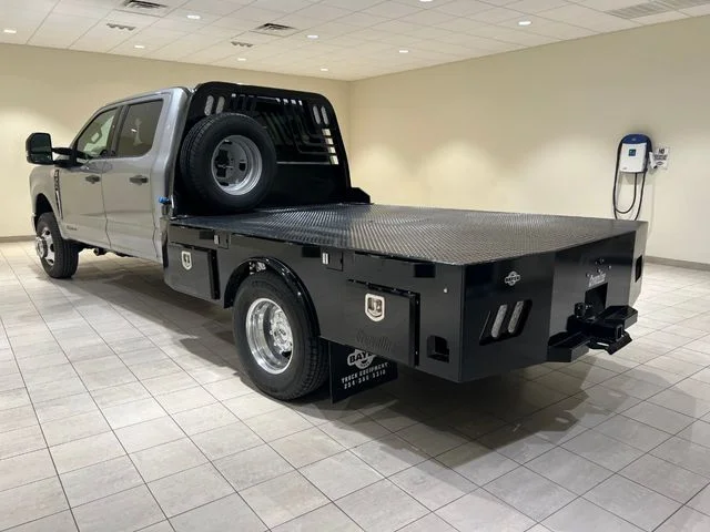 New 2026 Silver Ford XLT image 3