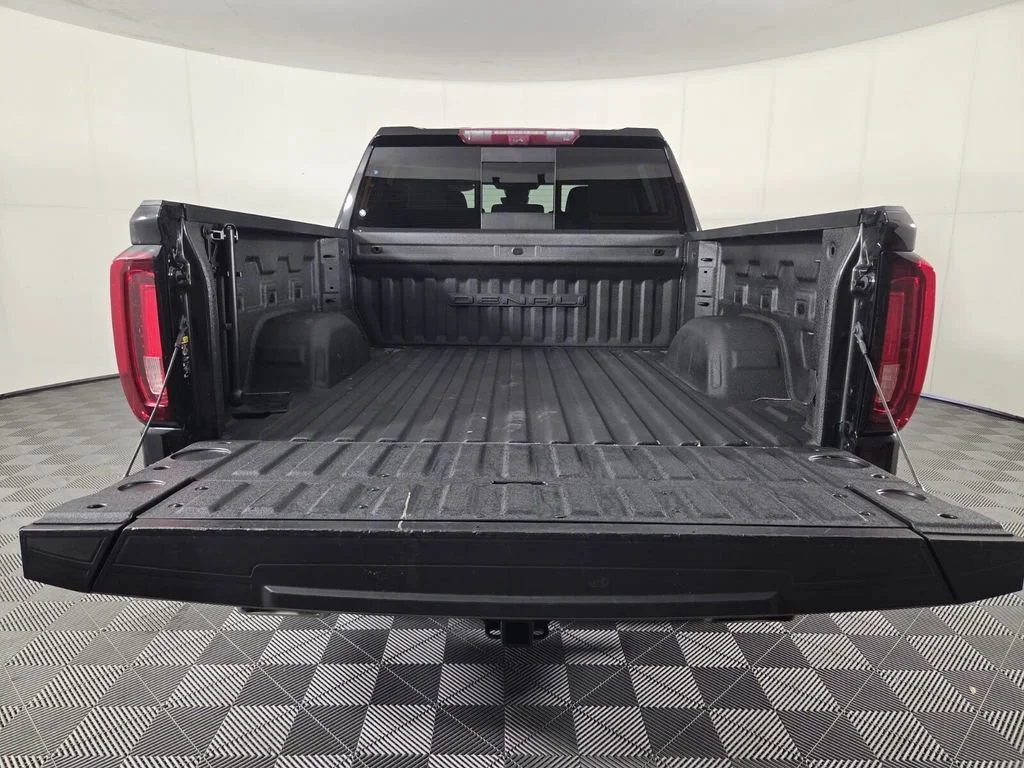 Used 2024 Onyx Black GMC Denali image 29