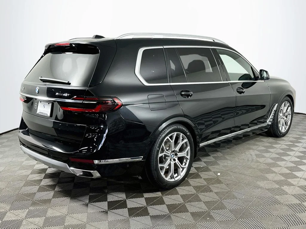 Certified Used 2026 Black Sapphire Metallic BMW xDrive40i image 5