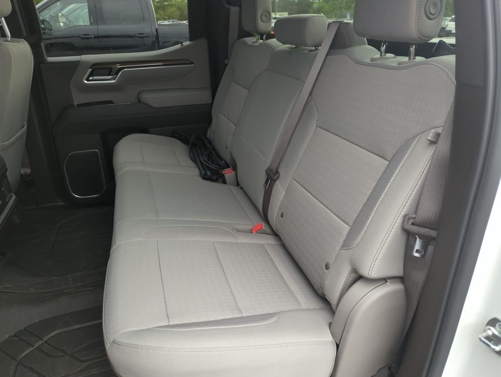 Used 2025 White Chevrolet RST image 30