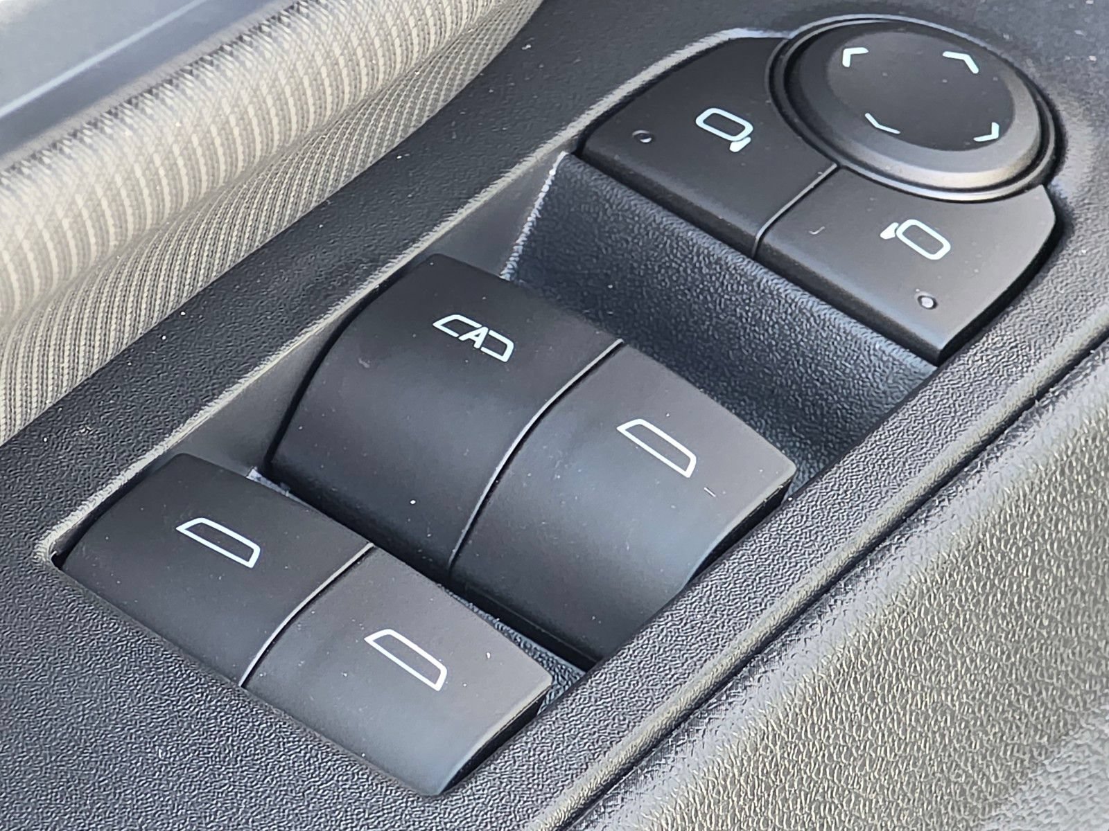 2026 Chevrolet Equinox EV 2LT - Photo 21