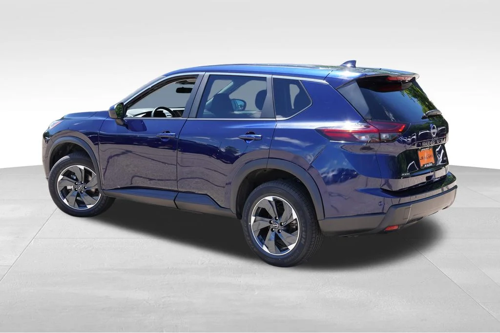 Certified Used 2025 Deep Ocean Blue Pearl Nissan SV image 8