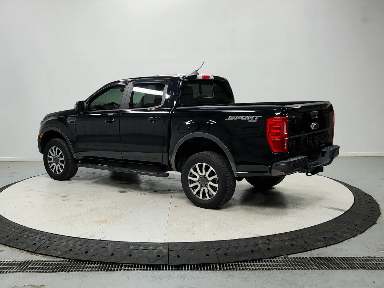 Used 2021 Black Ford Lariat image 6