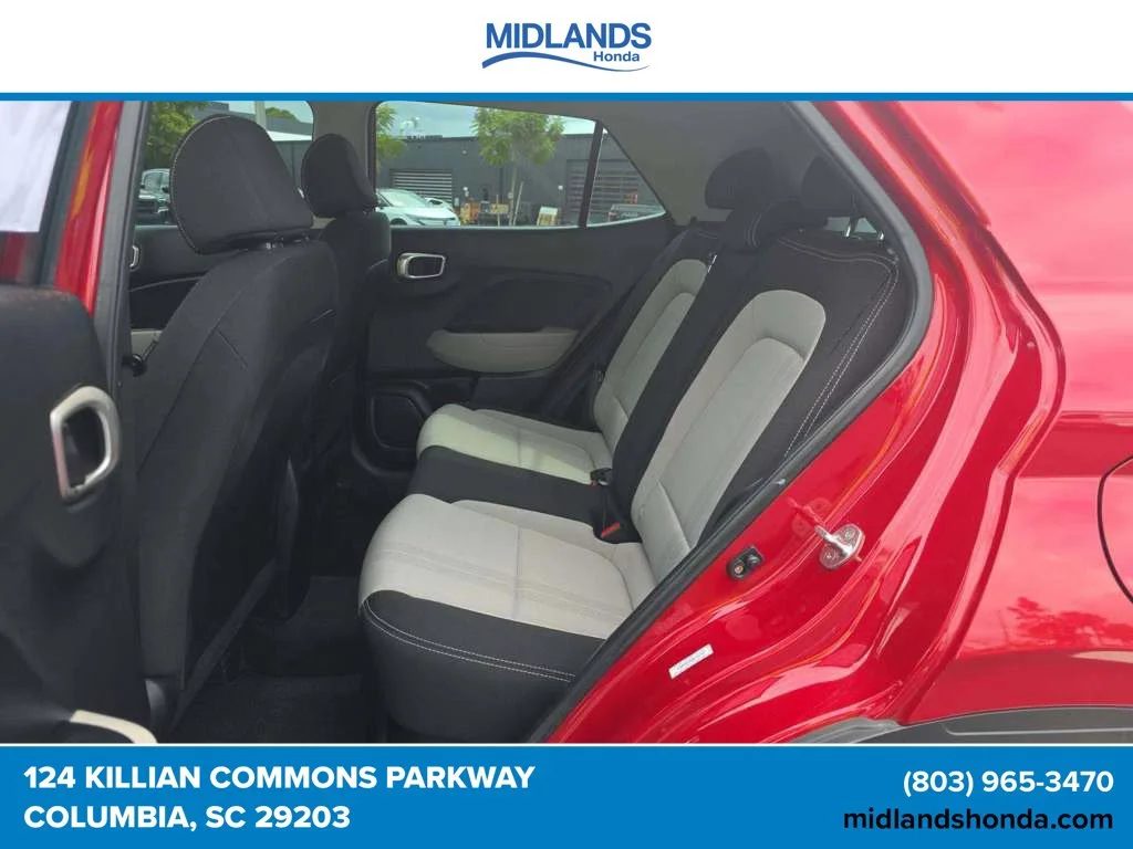 Used 2022 Scarlet Red Hyundai SEL image 3