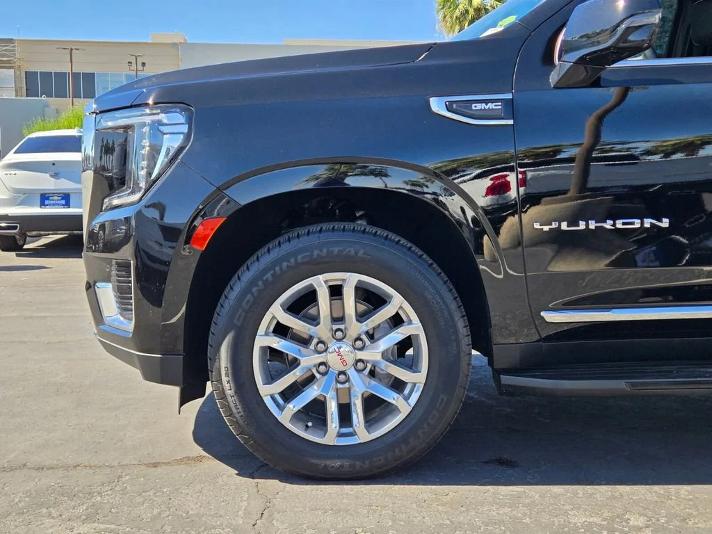 Used 2023 Onyx Black GMC SLT image 9