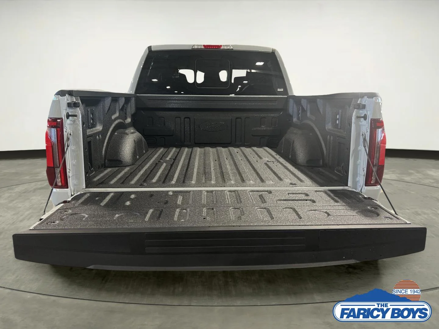 Used 2026 Avalanche Ford LARIAT image 6