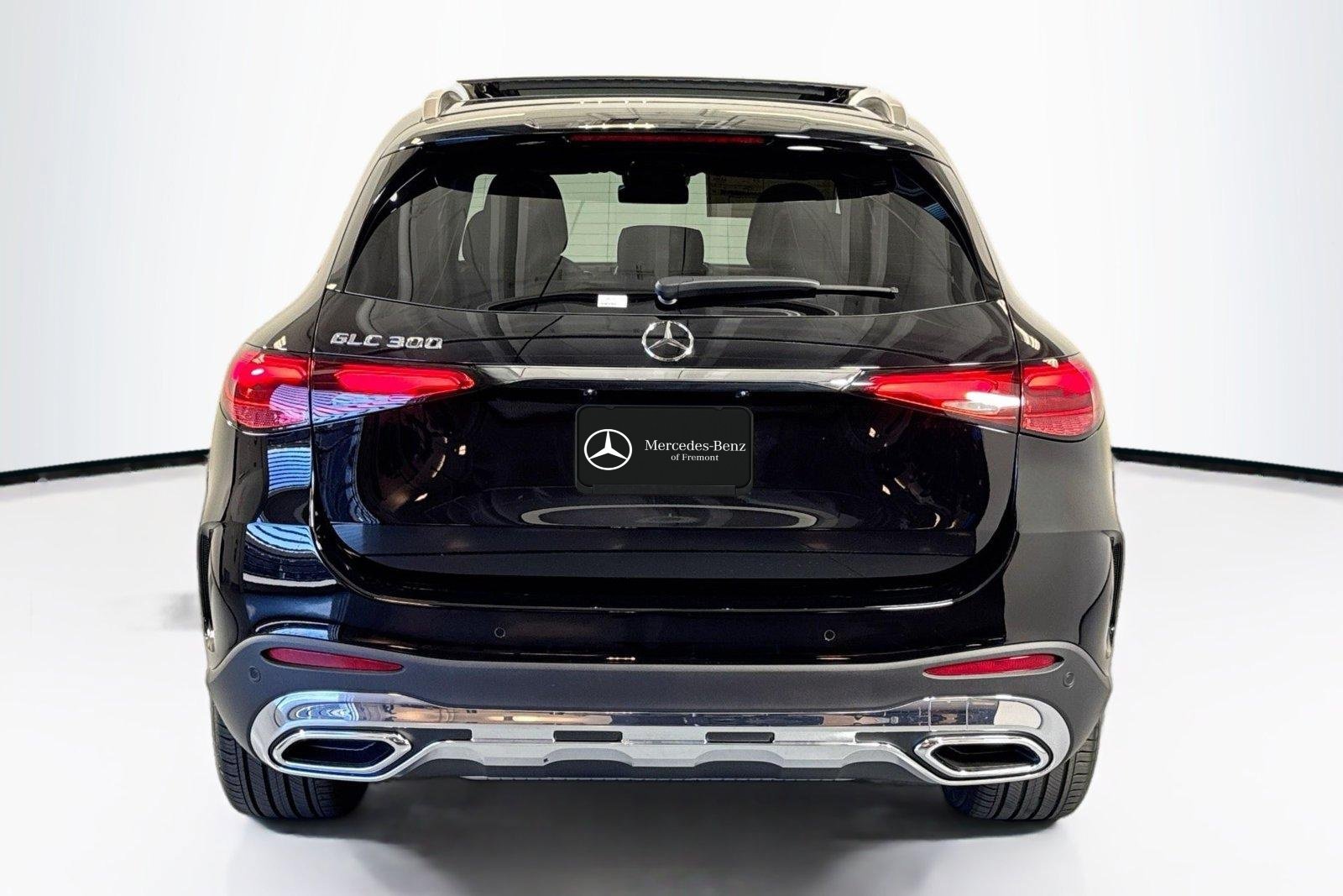 New 2026 Black Mercedes-Benz GLC 300 image 6