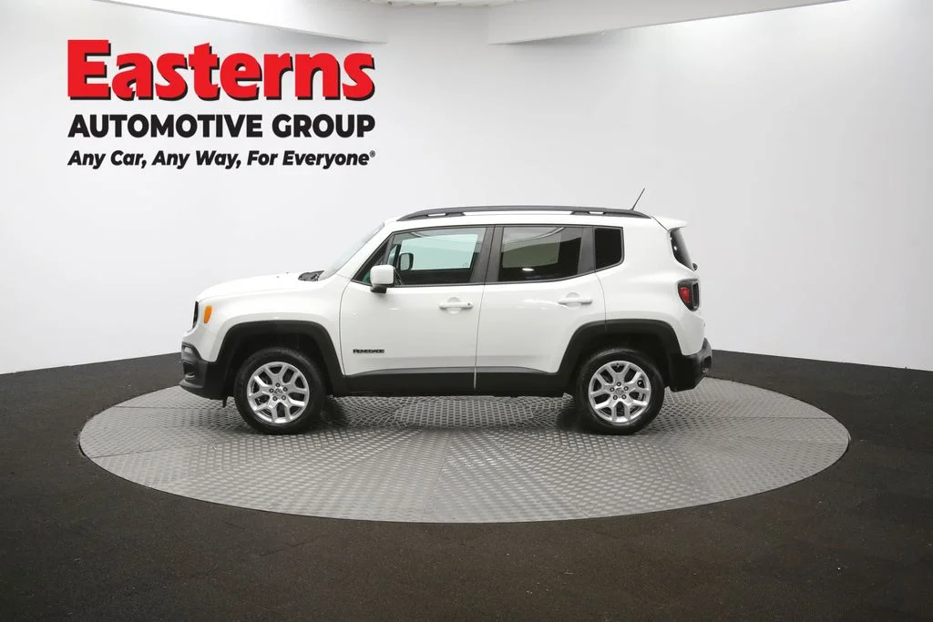 Used 2017 White Jeep Latitude image 58