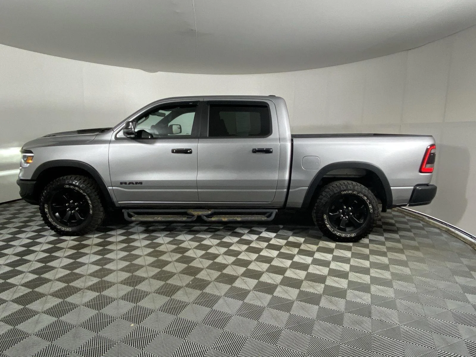 Used 2024 Billet Silver Metallic Clearcoat Ram Rebel image 14
