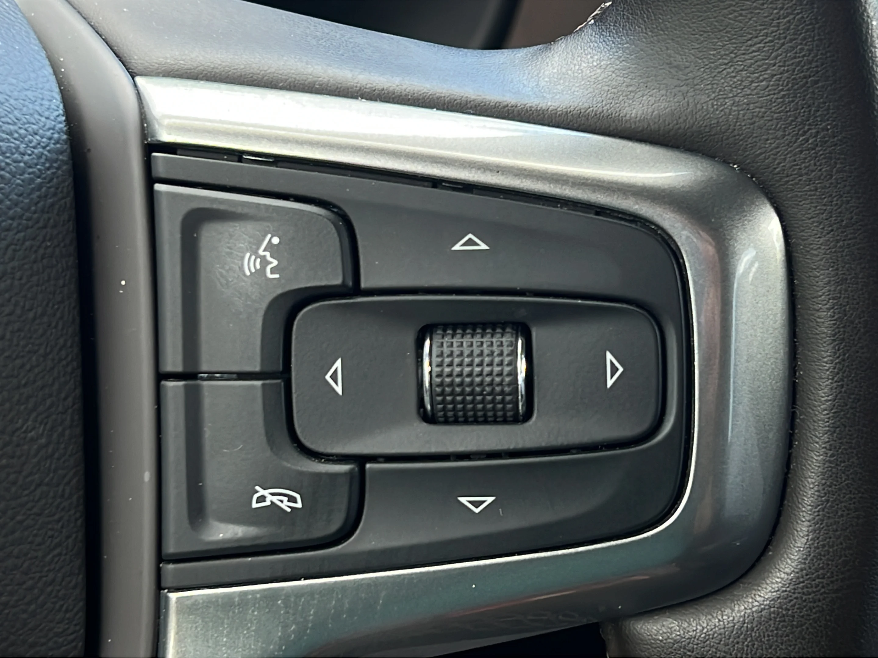 Used 2024 Sterling Gray Metallic Chevrolet Z71 image 20