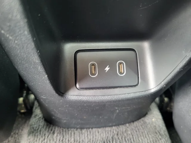 Used 2025 Silver Hyundai SEL Convenience image 15