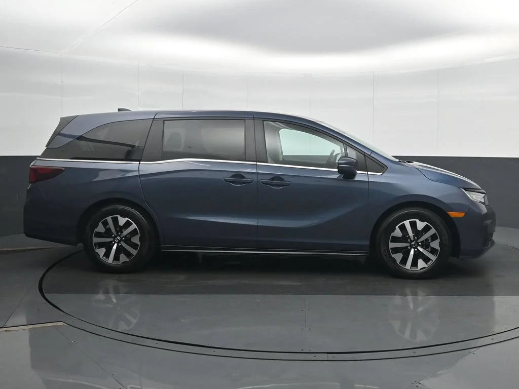 Used 2025 Black Honda EX-L image 7