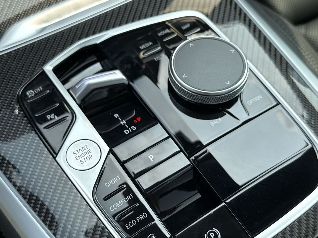 New 2026 Black BMW M60i image 20