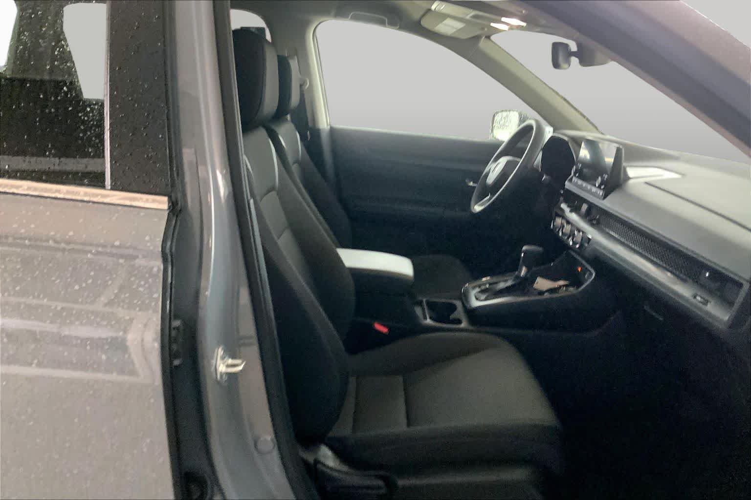 Used 2025 Urban Gray Pearl Honda LX image 9