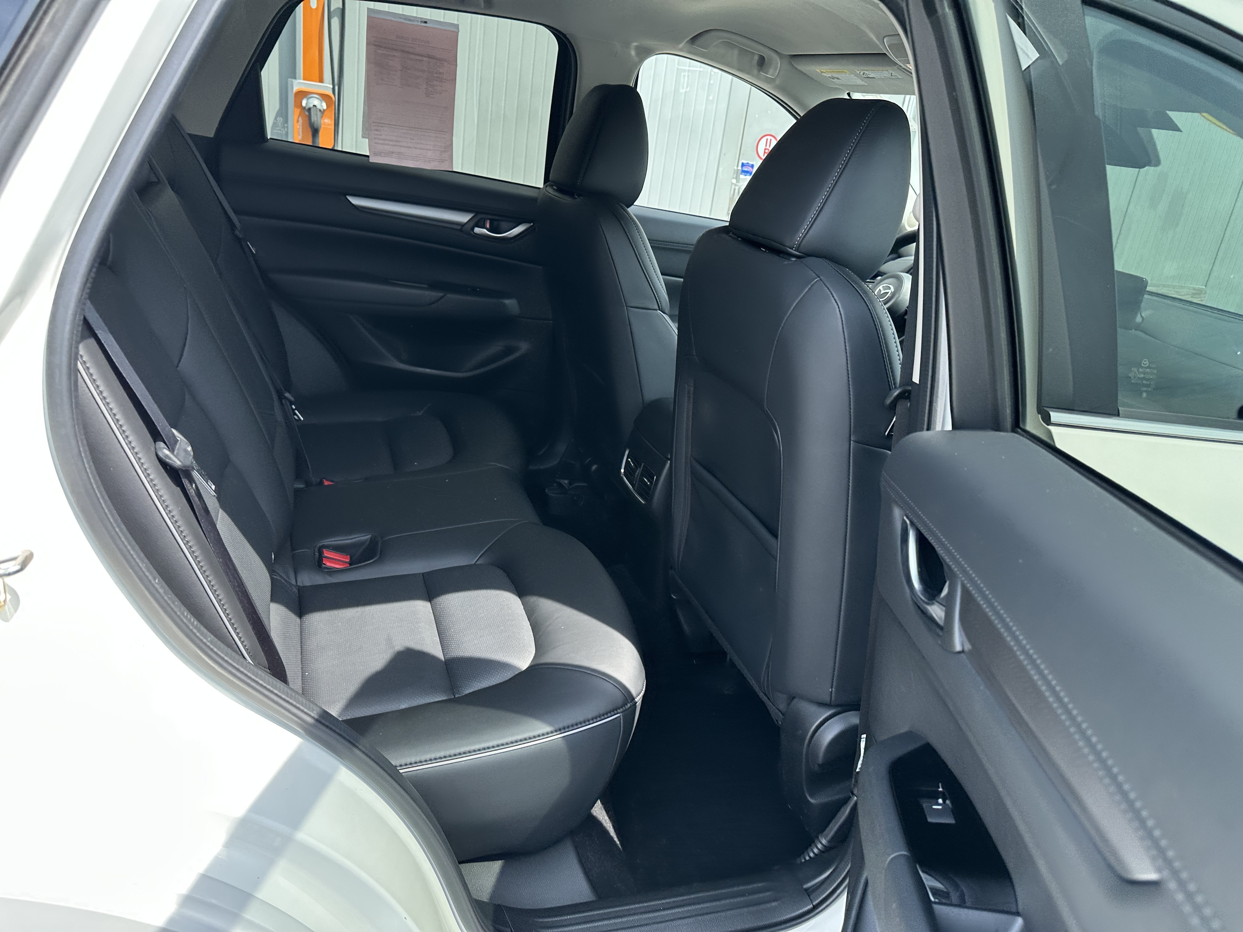 Used 2024 Rhodium White Metallic Mazda 2.5 S Select Package image 18