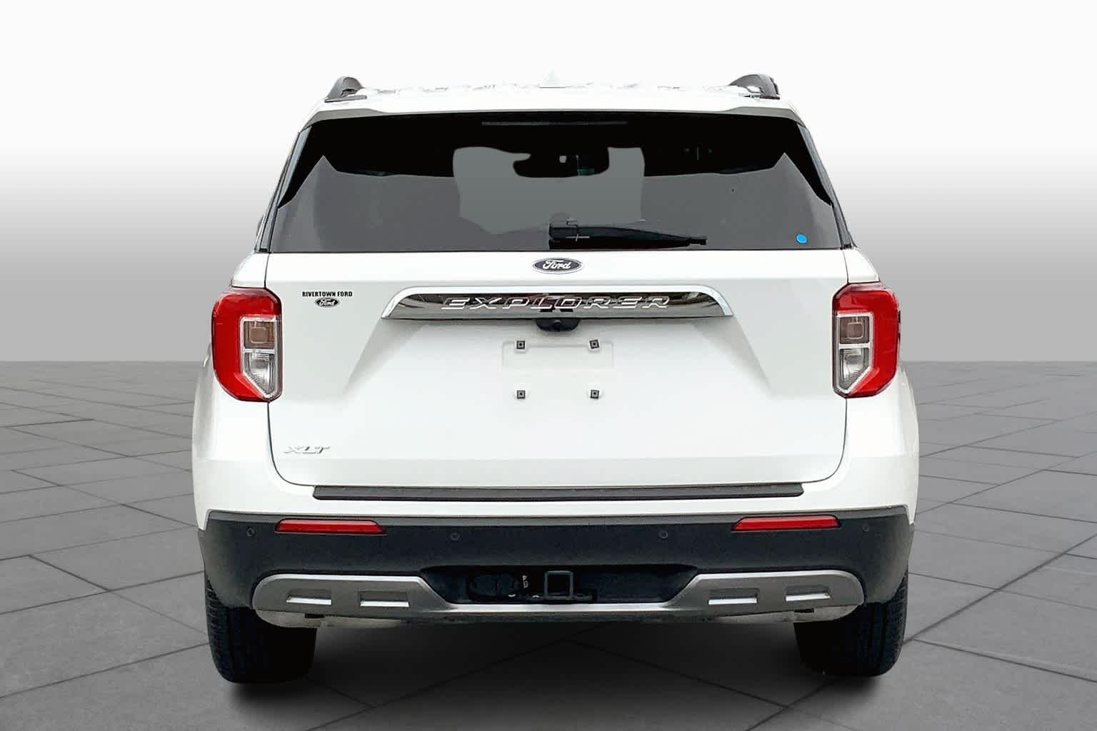 Pre-Owned 2022 Ford Explorer XLT