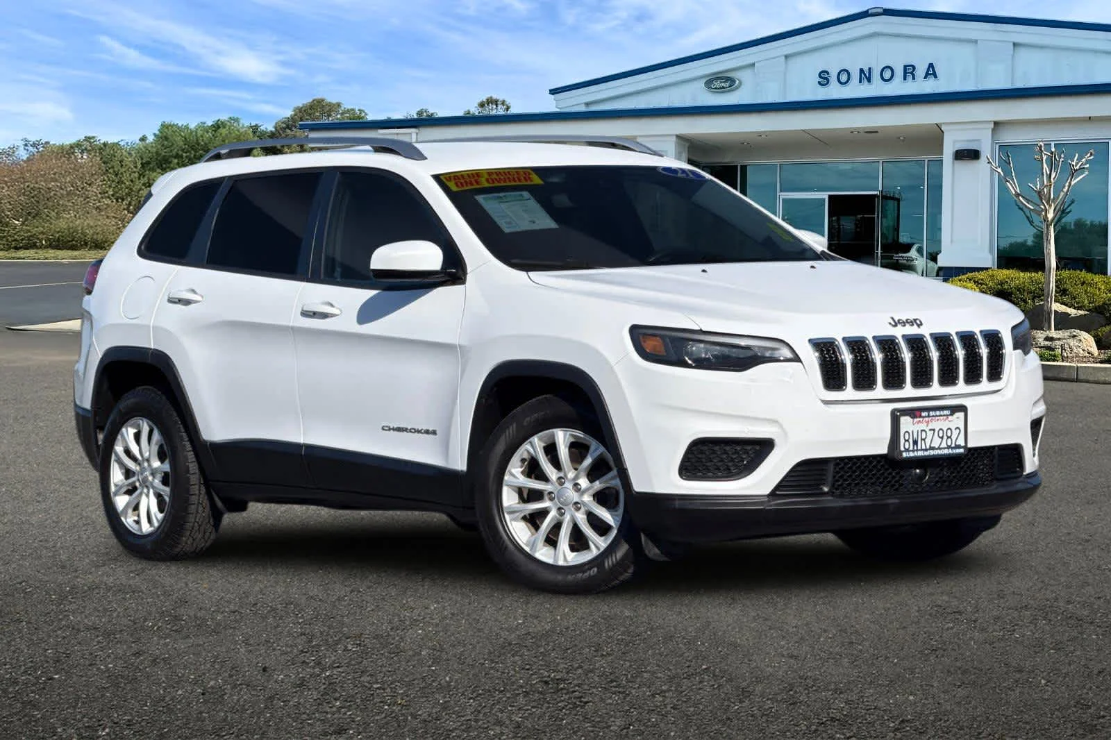 Used 2021 Jeep Cherokee Latitude with VIN 1C4PJLCB0MD156161 for sale in Sonora, CA