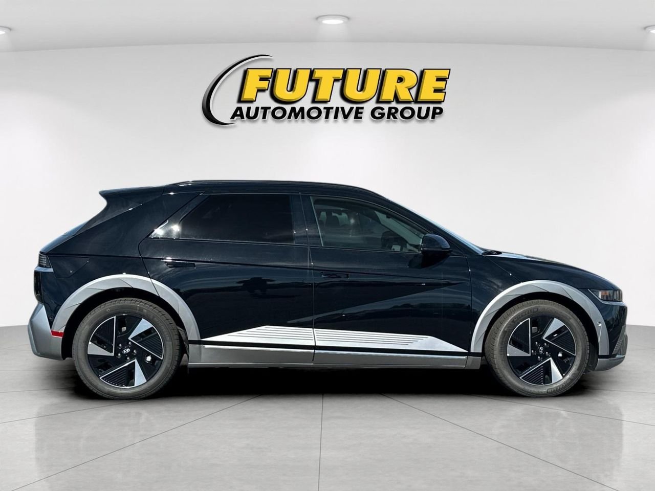 New 2026 Black Hyundai Limited image 2