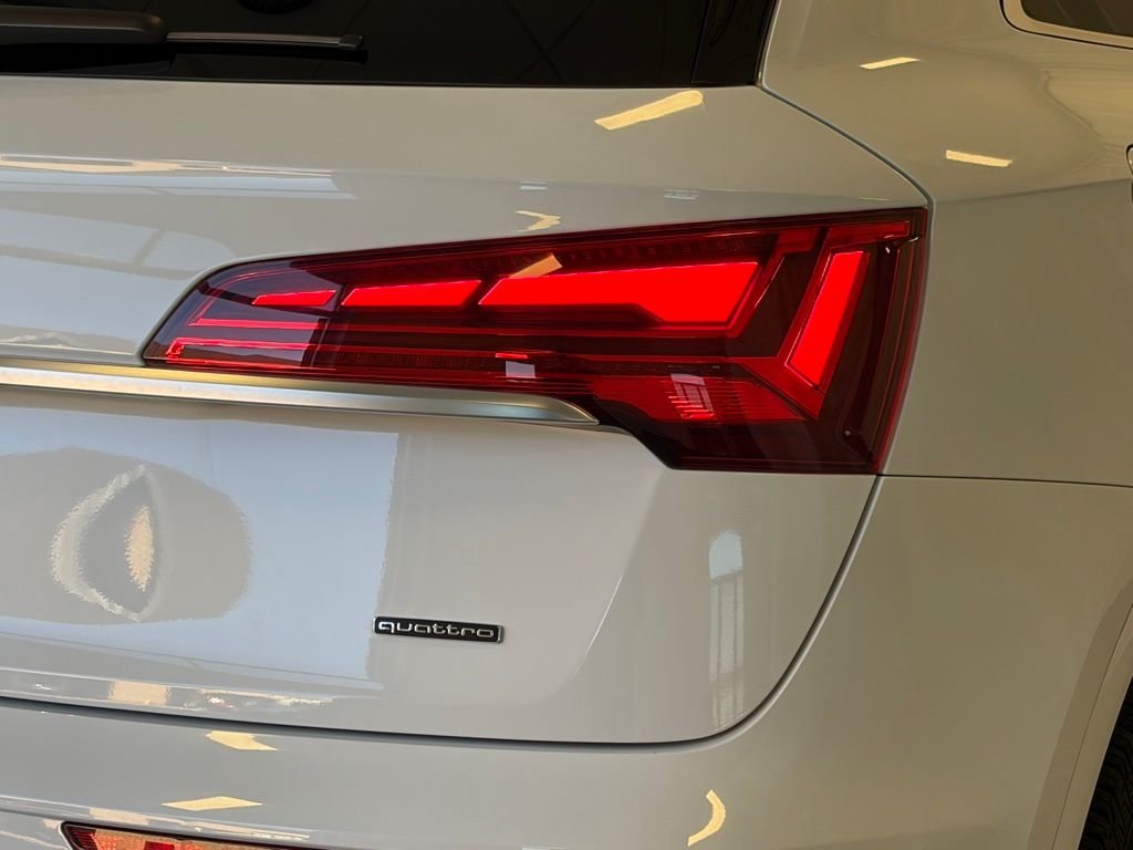 Used 2023 Glacier White Audi 40 Premium image 10