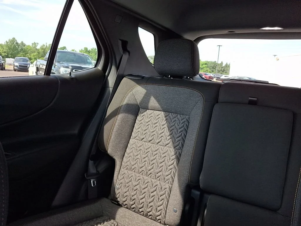 Used 2023 Summit White Chevrolet LT image 19