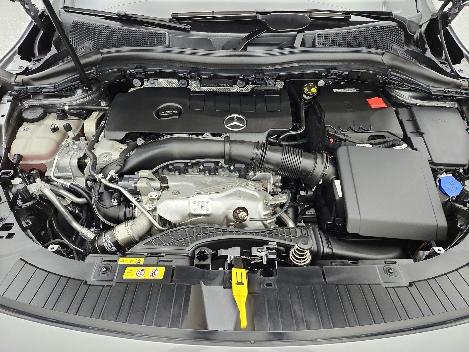 Used 2023 Mountain Grey Metallic Mercedes-Benz GLA 250 SUV image 16