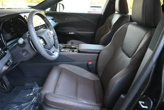 Used 2026 Green Lexus 350 Luxury image 17