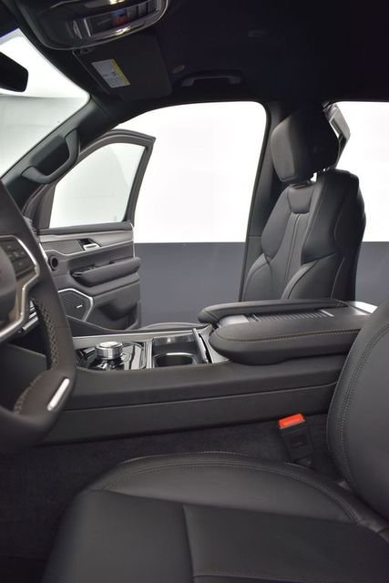 New 2026 White Jeep Limited Altitude image 10