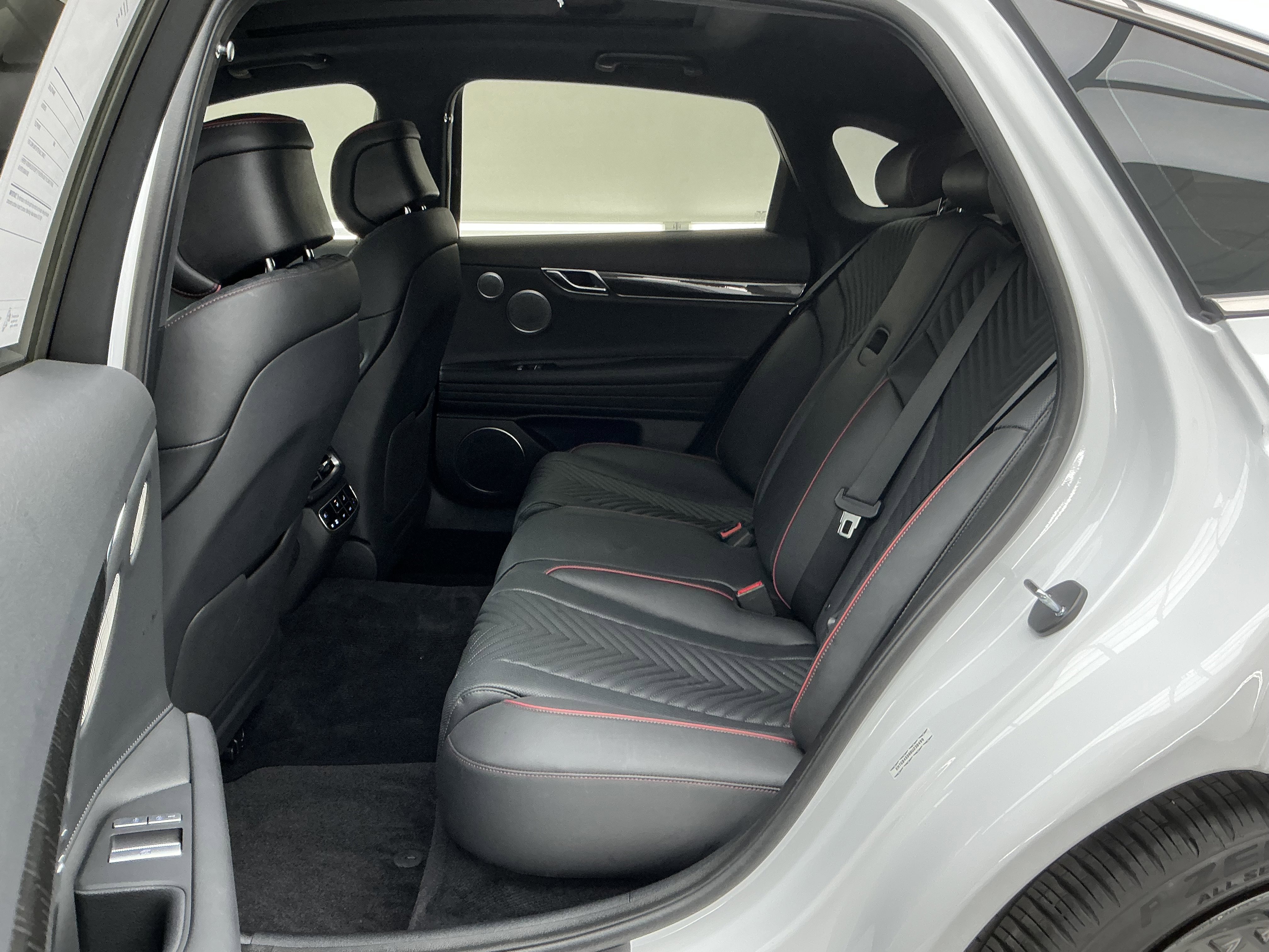 2024 GENESIS G80 SPORT - Photo 19