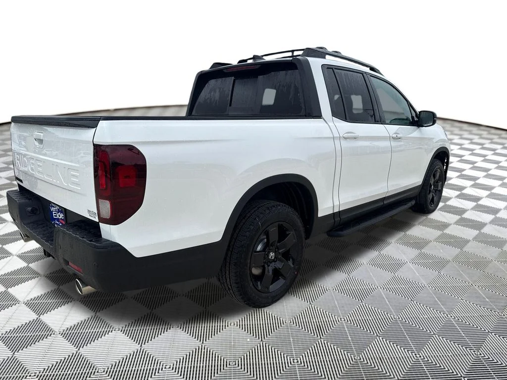 New 2026 Platinum White Pearl Honda Black Edition Two-Tone image 5