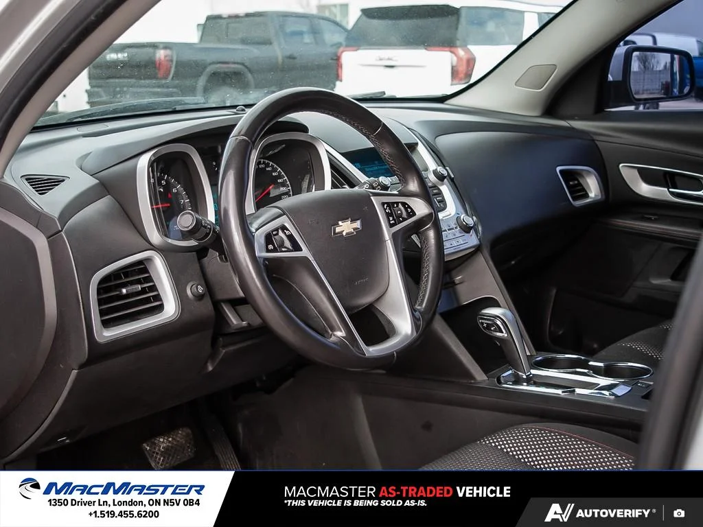 Used 2010  Chevrolet LT image 16