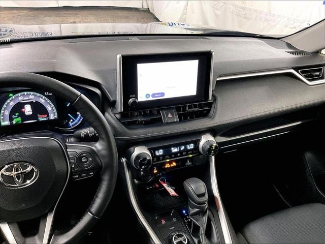 Certified Used 2025 MAGNETIC GRAY MET. Toyota  image 18