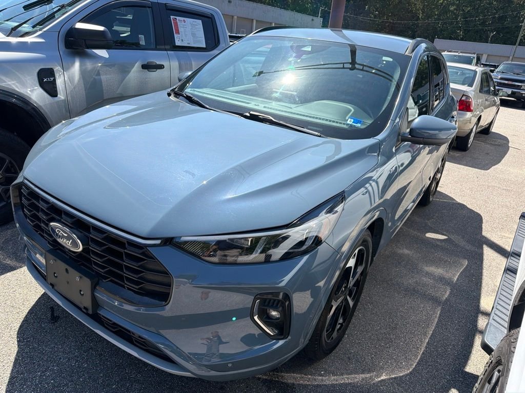 Used 2023 Blue Ford ST-Line Elite image 4