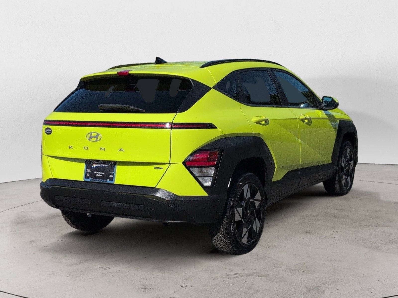 Used 2025 Neoteric Yellow Hyundai SEL image 3