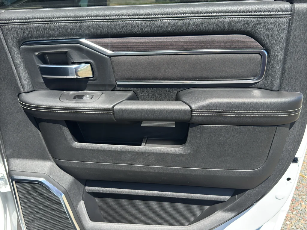New 2026 Bright White Clear-Coat Exterior Paint RAM Laramie image 14